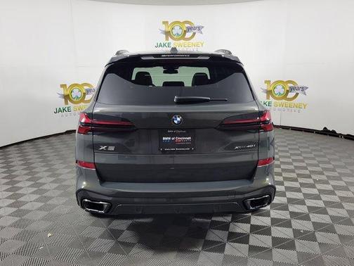 Gray Metallic 2026 BMW X5 xDrive40i