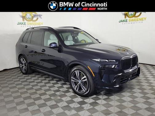 Carbon Black Metallic 2026 BMW X7 xDrive40i