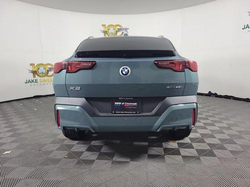 2025 BMW X2 xDrive28i
