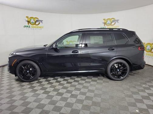 Black Sapphire Metallic 2027 BMW X7 xDrive40i