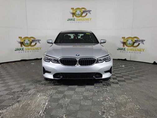 2019 BMW 330 i xDrive