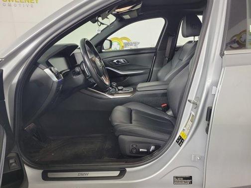 2019 BMW 330 i xDrive