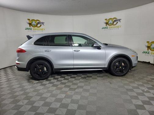2017 Porsche Cayenne S
