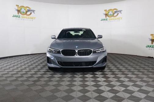 2025 BMW 330 i xDrive