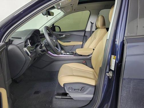 2025 Audi Q7 55 Premium