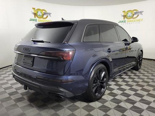2025 Audi Q7 55 Premium