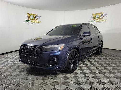 2025 Audi Q7 55 Premium