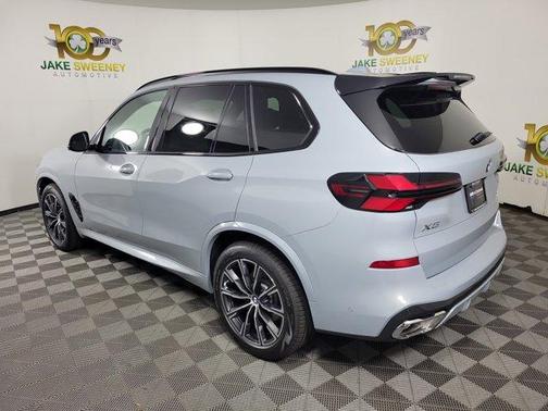 Gray Metallic 2026 BMW X5 xDrive40i
