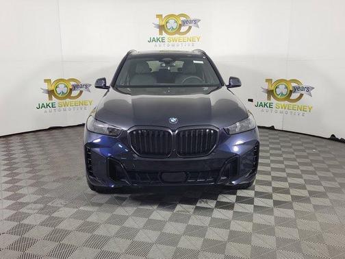 Carbon Black Metallic 2026 BMW X5 xDrive40i
