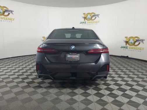 2026 BMW 550e xDrive