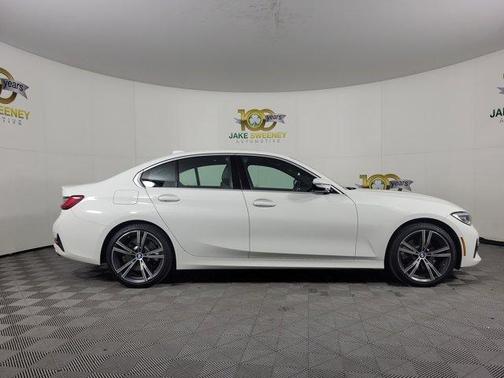 2020 BMW 330 i xDrive