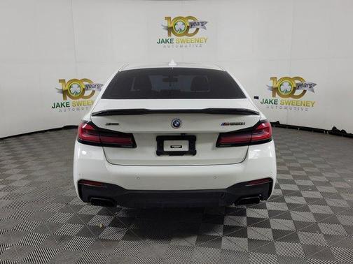 Alpine White 2022 BMW M550 i xDrive
