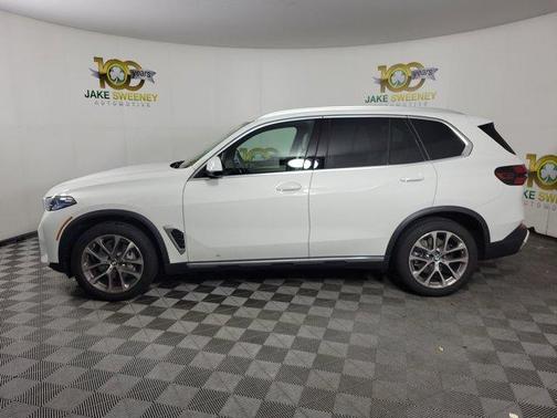 Alpine White 2025 BMW X5 xDrive40i