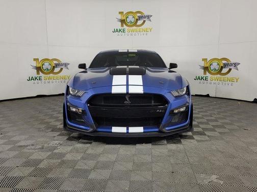 2021 Ford Shelby GT500 Base
