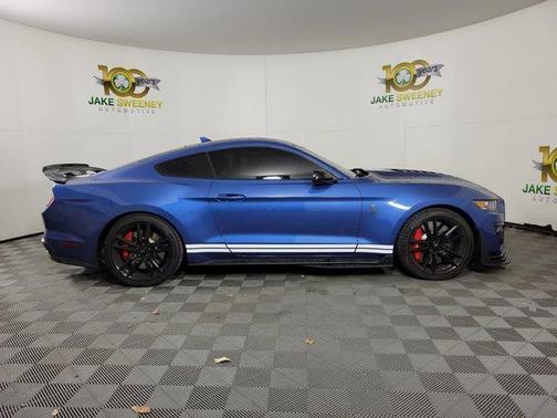 2021 Ford Shelby GT500 Base