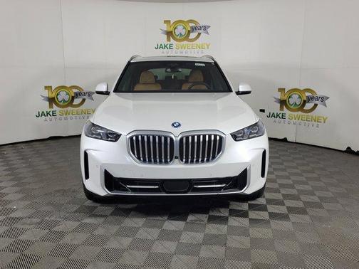Mineral White Metallic 2026 BMW X5 PHEV xDrive50e