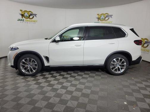 Alpine White 2026 BMW X5 xDrive40i