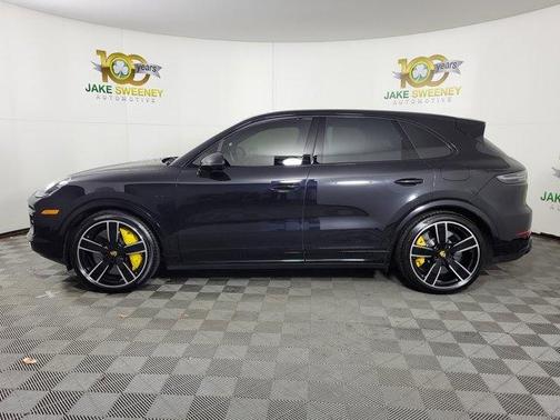 2022 Porsche Cayenne Turbo S