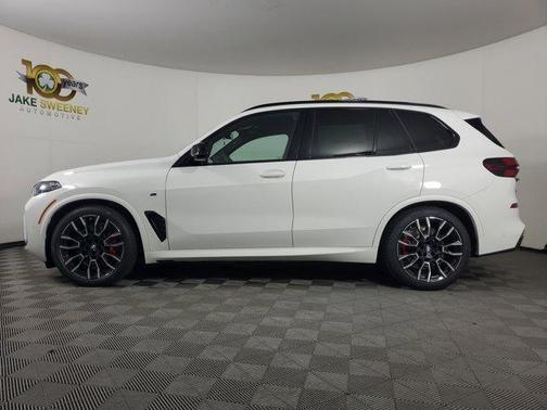 2026 BMW X5 M60i