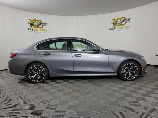 2025 BMW 330 i xDrive