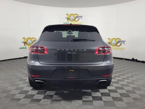 2017 Porsche Macan Base
