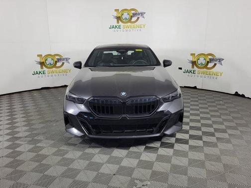 Dark Graphite Metallic 2026 BMW 540 i xDrive