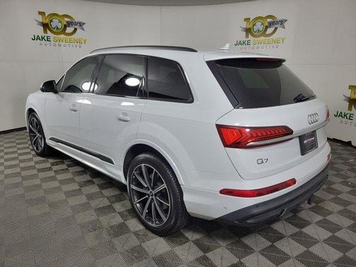2021 Audi Q7 55 Premium Plus