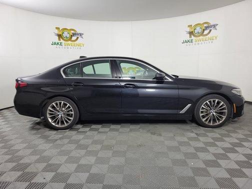 2022 BMW 530 i xDrive