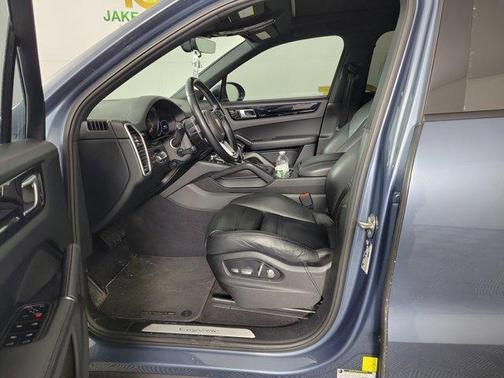 2019 Porsche Cayenne Base