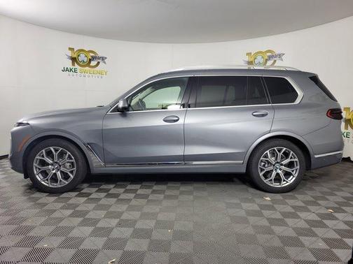 2025 BMW X7 xDrive40i