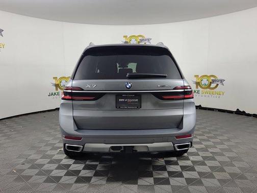 2025 BMW X7 xDrive40i