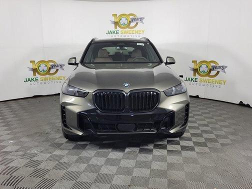 Manhattan Green Metallic 2026 BMW X5 xDrive40i