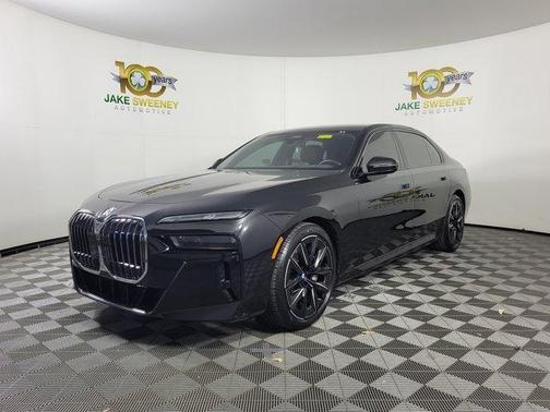 2023 BMW 760 760i xDrive