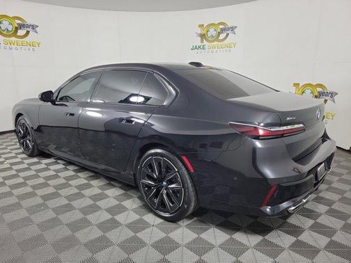 2023 BMW 760 760i xDrive