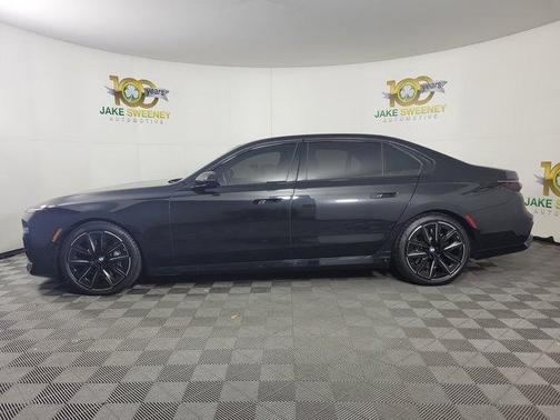 2023 BMW 760 760i xDrive