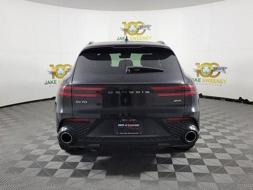 2023 Genesis GV70 2.5T