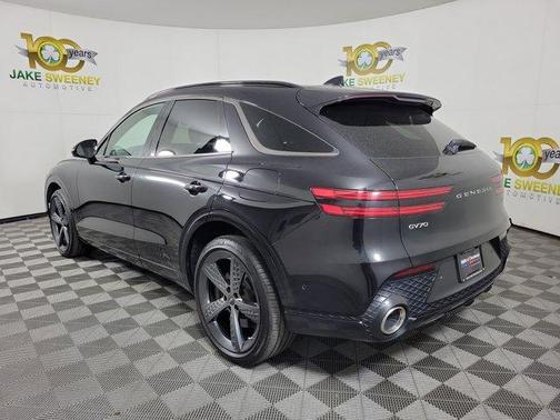 2023 Genesis GV70 2.5T
