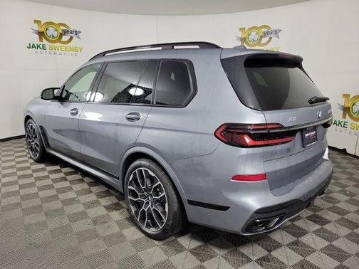 2026 BMW X7 M60i