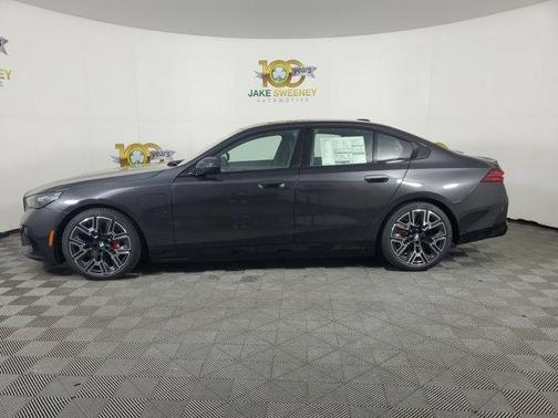 2026 BMW 550e xDrive