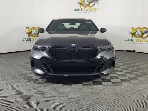 2026 BMW 550e xDrive