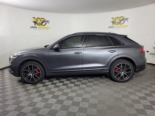Daytona Gray Pearl Effect 2019 Audi Q8 Premium Plus