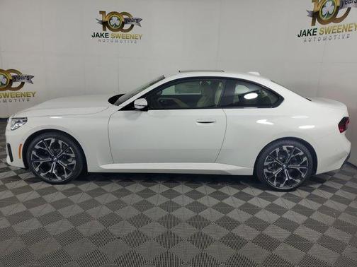 2025 BMW 230 i xDrive