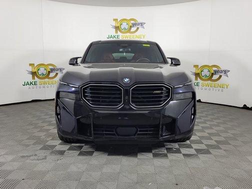 2023 BMW XM Base