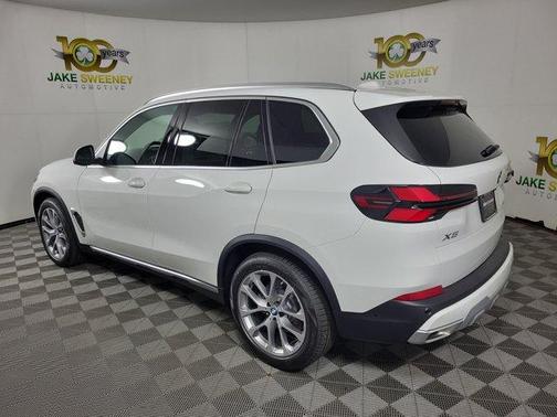 Alpine White 2026 BMW X5 xDrive40i