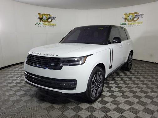 Fuji White 2023 Land Rover Range Rover P400 SE SWB