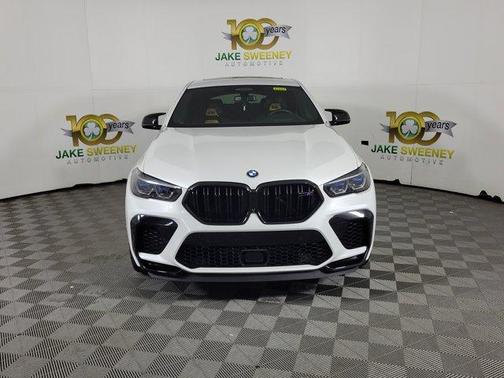 Mineral White Metallic 2022 BMW X6 M Base