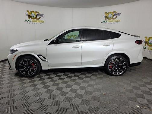 Mineral White Metallic 2022 BMW X6 M Base
