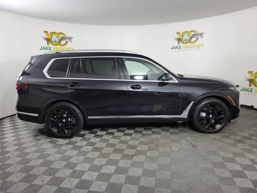 Black Sapphire Metallic 2024 BMW X7 xDrive40i