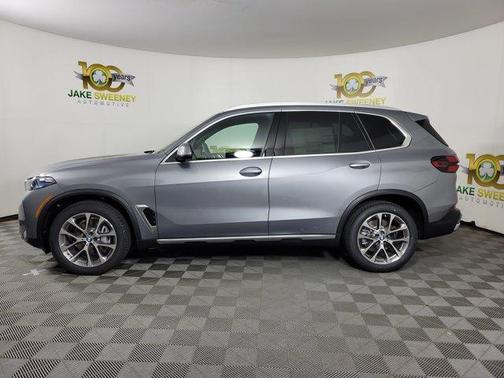Gray Metallic 2026 BMW X5 xDrive40i