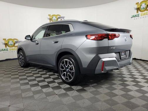 2025 BMW X2 xDrive28i